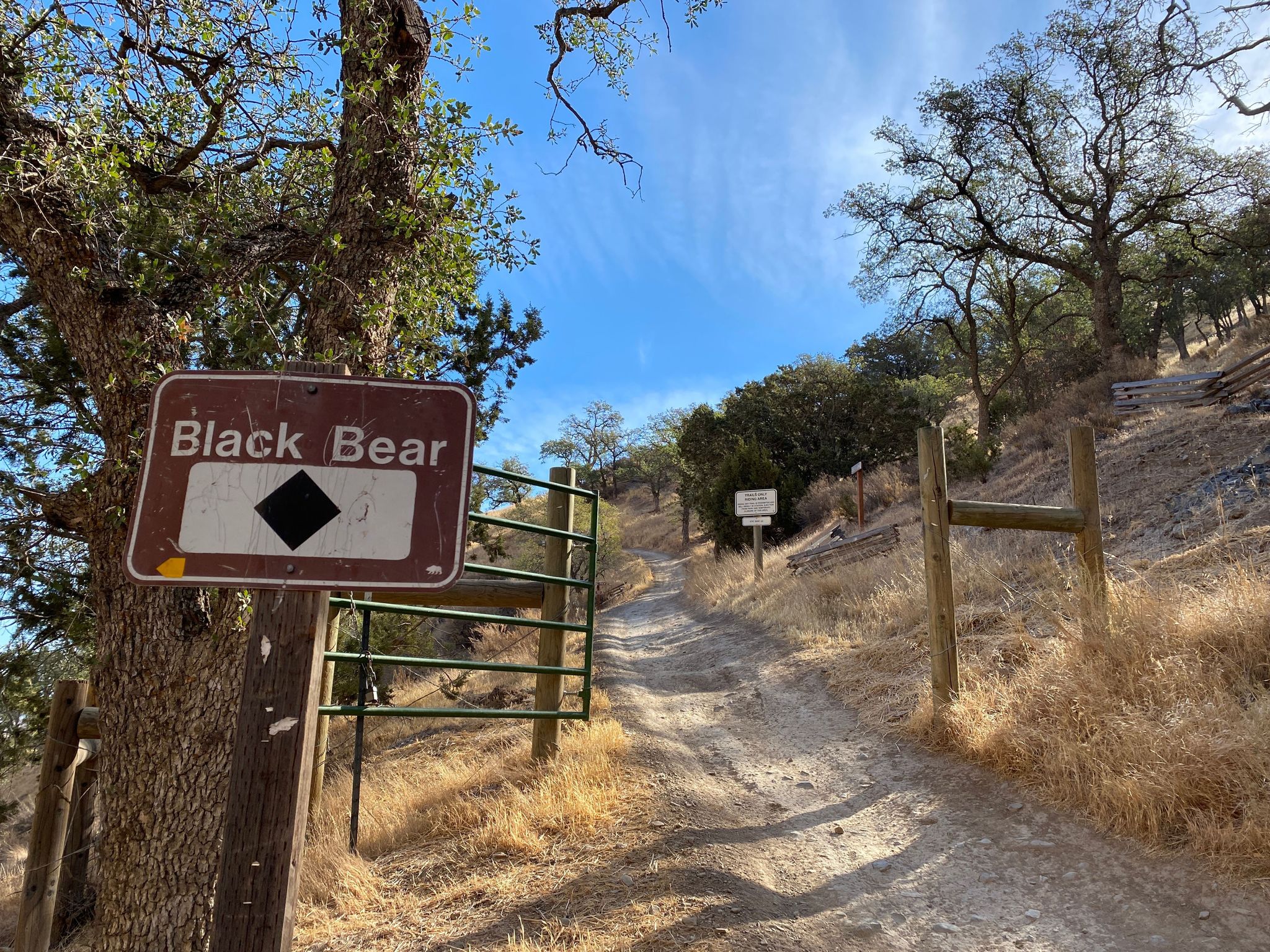 Black Bear Trailhead on Los Osos, Black Diamond Difficult