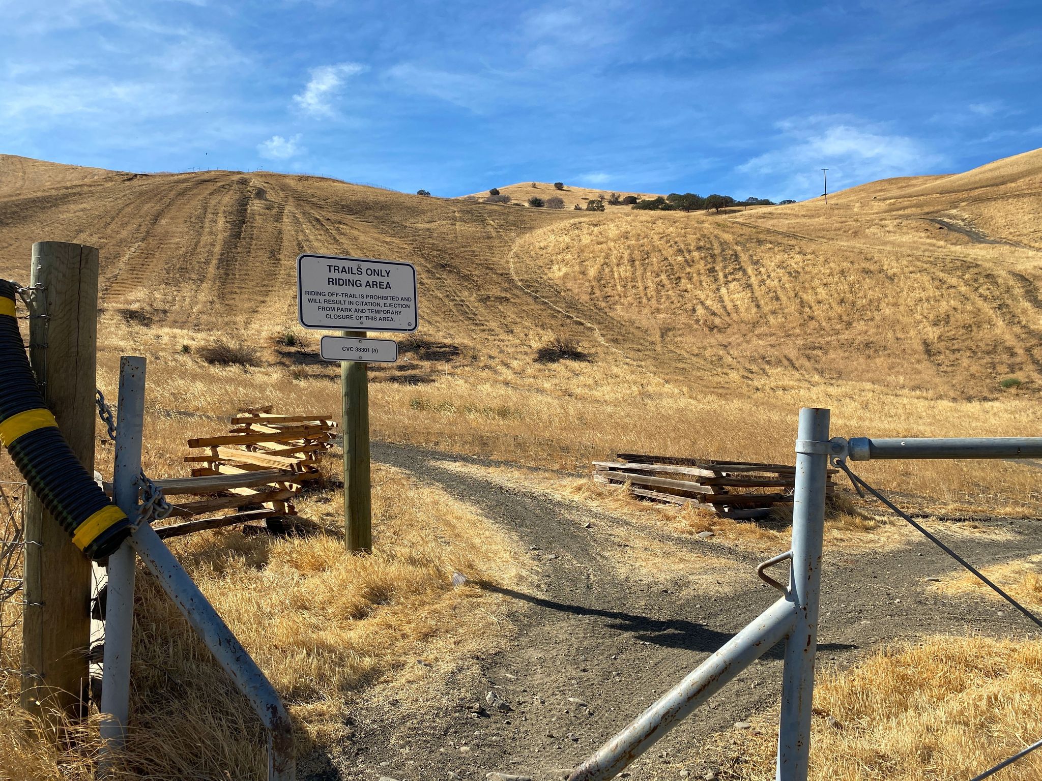 First Burned Pottery Trailhead Entrance on West Pottery, Black Diamond (difficult)