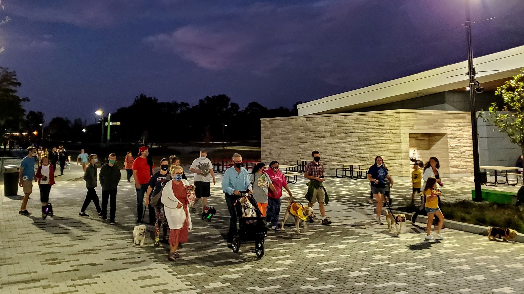 2020 Howl at the Moon dog walkers