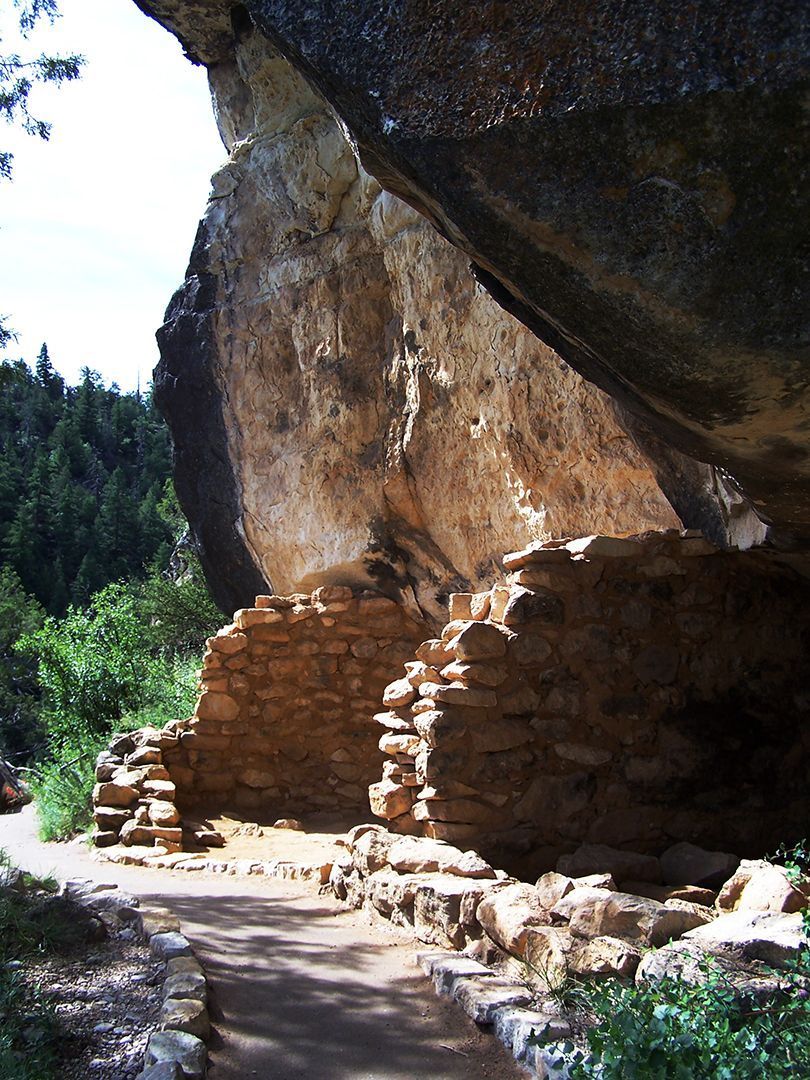 Walnut Canyon National Monument protects a series of ancient cliff dwellings built between 1125 and 1250 CE.