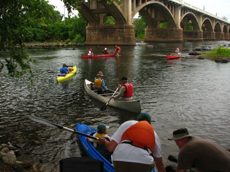 the start of the blue trail at the Gervais Street Bridge, which connects Columbia and West Columbia, SC. - photo by Ron Ahle