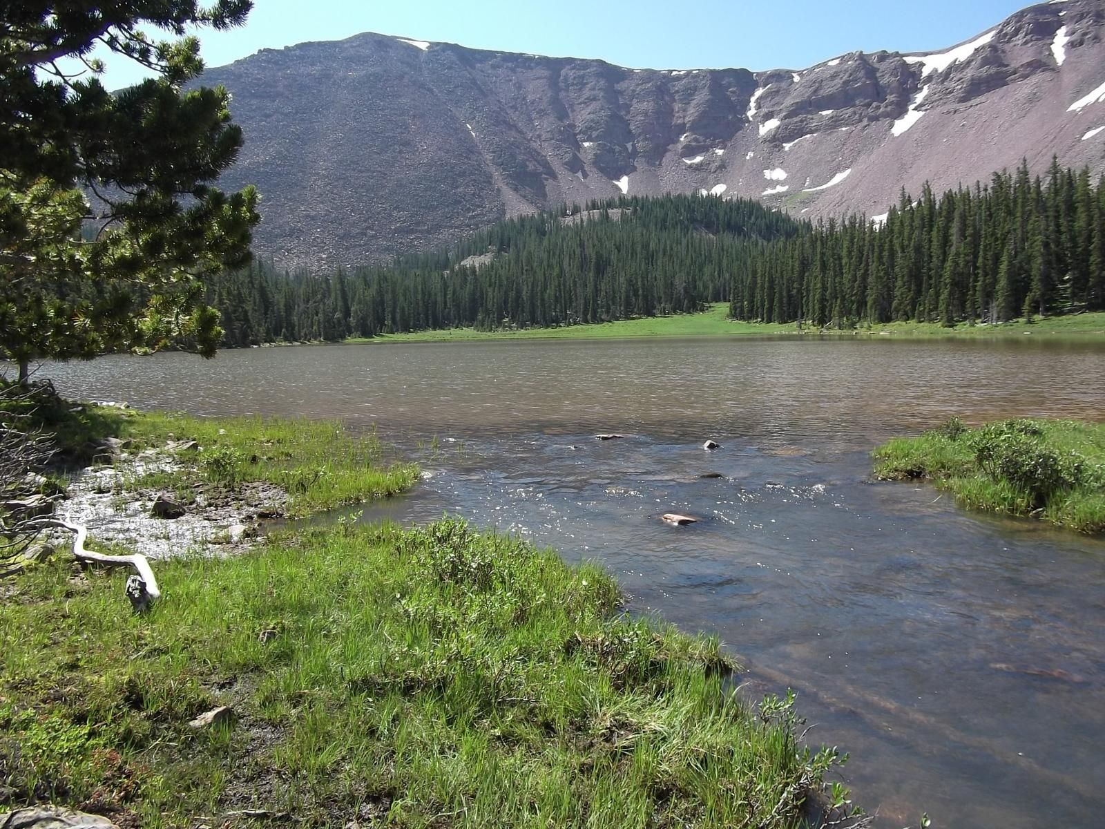 Trail ends at Burnt Fork Lake. Photo by HawkesNest.