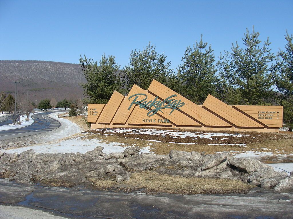 Touch of Nature Trail is located at Rocky Gap State Park. Photo by Sallicio.