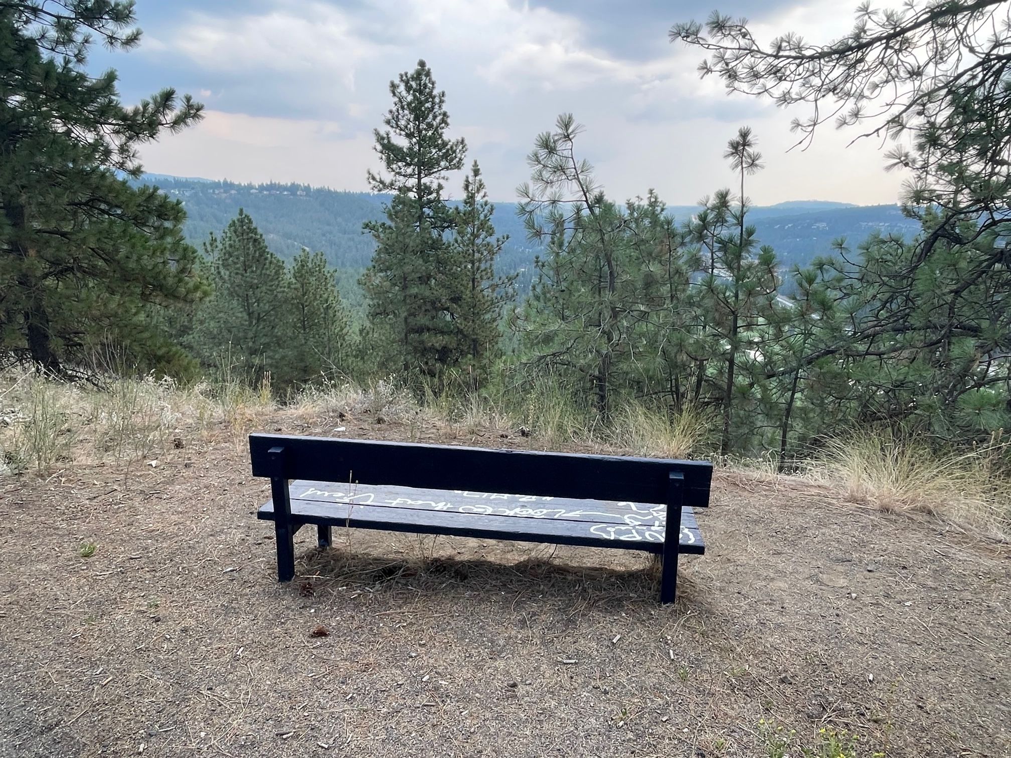 Great bench on the bluff with wonderful views!