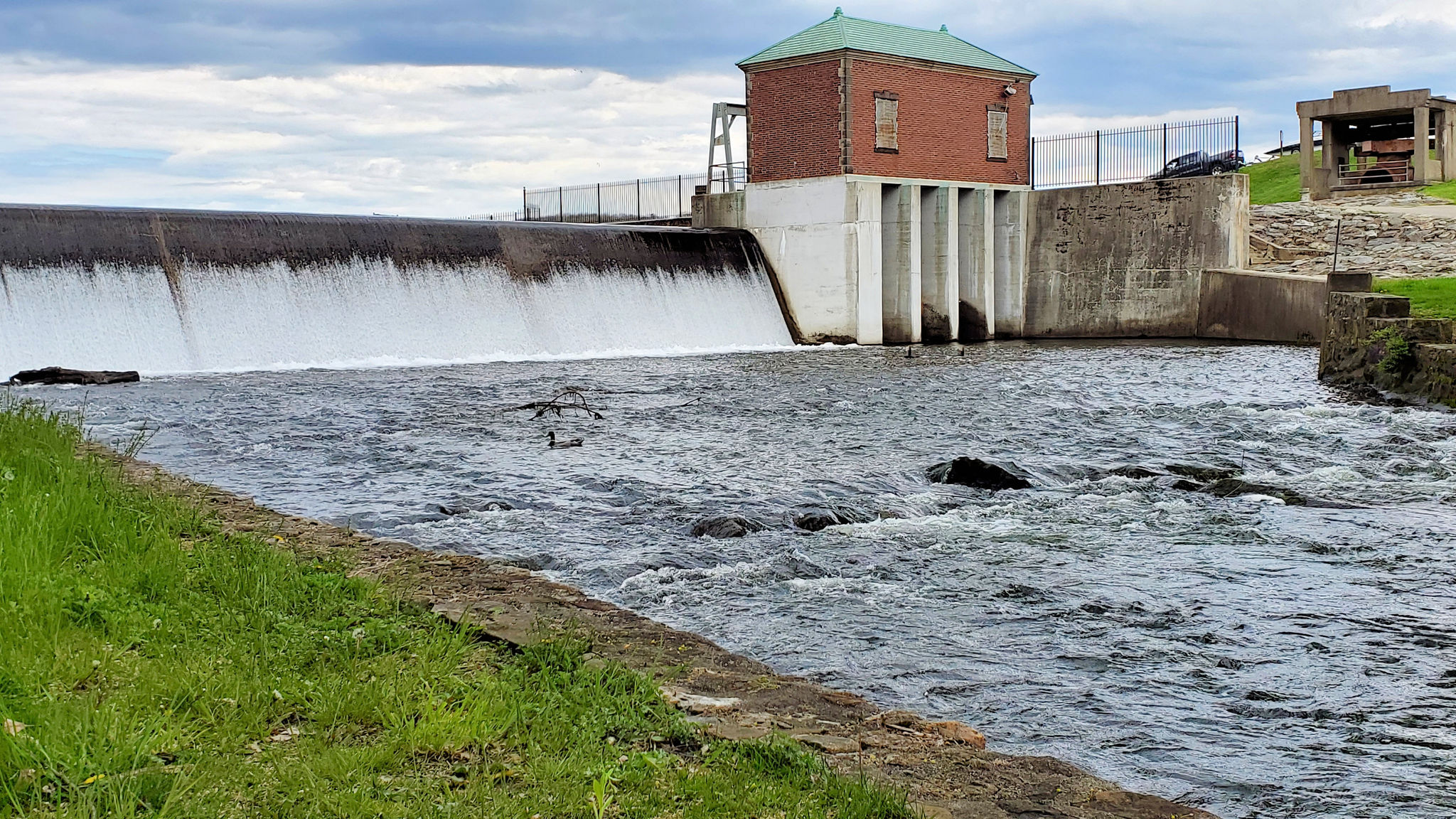 Dam @ Hopatcong State Park (day-use-area)