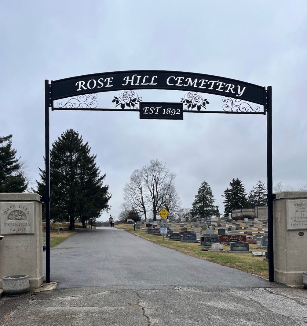 Rose Hill Outing - Gate