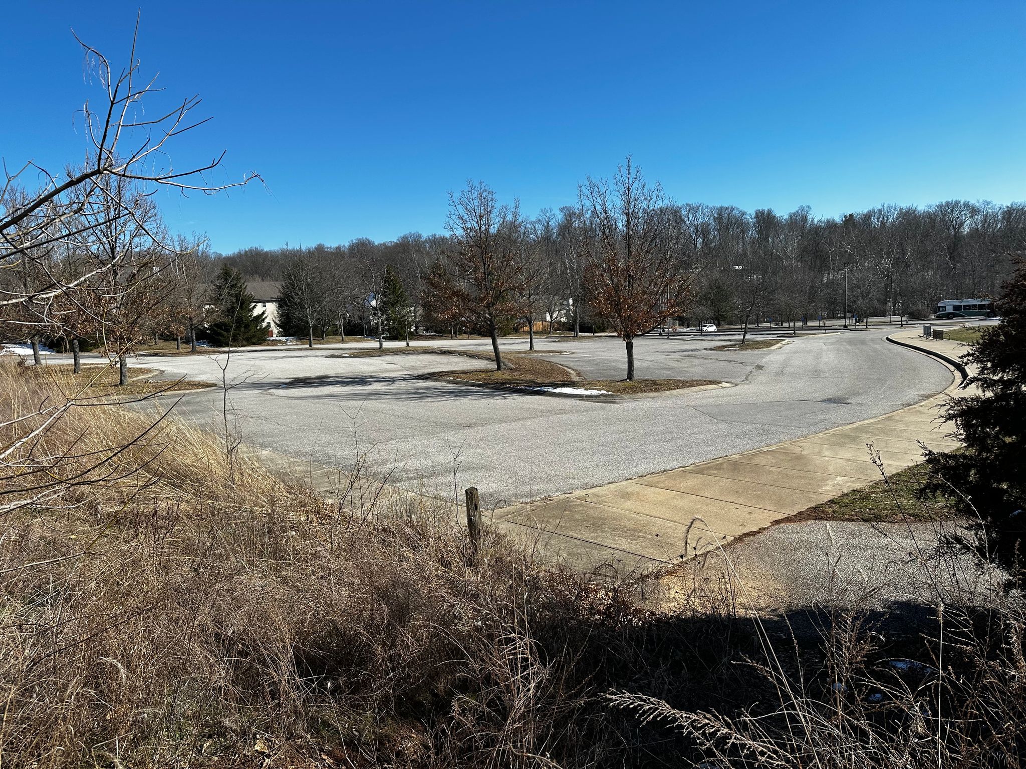 Olcott Park Parking Lot South