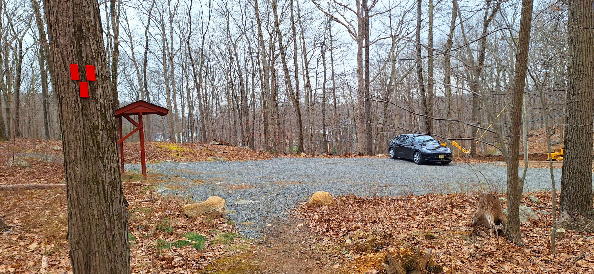 Trail Head @ Prospect Point Rd Parking area