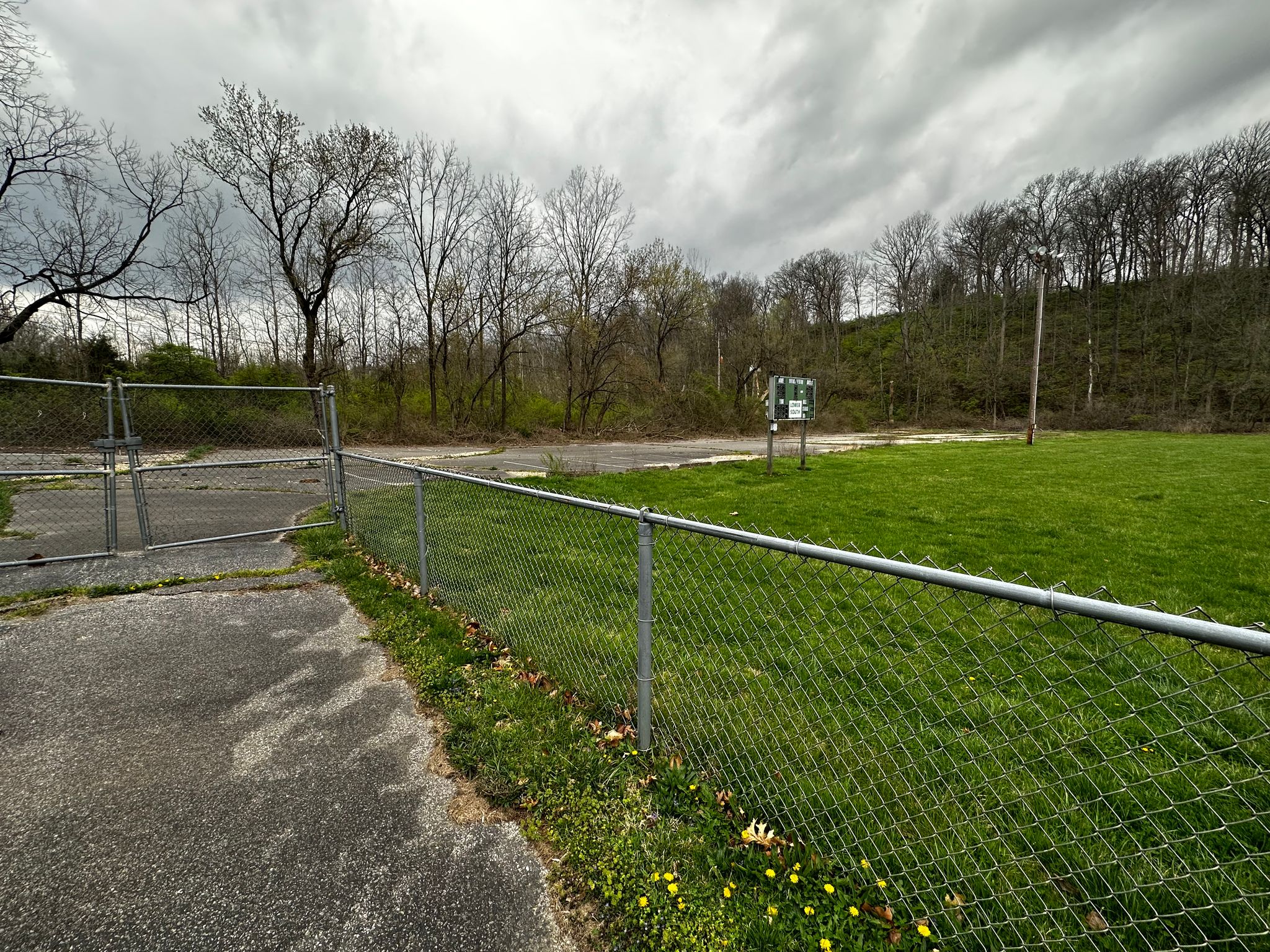 Lower Cascades Ballfield Parking Lot