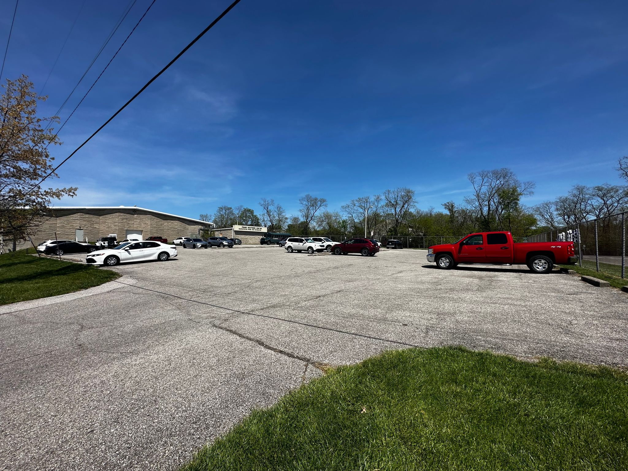 Frank's Southern Ice Arena Parking Lot South