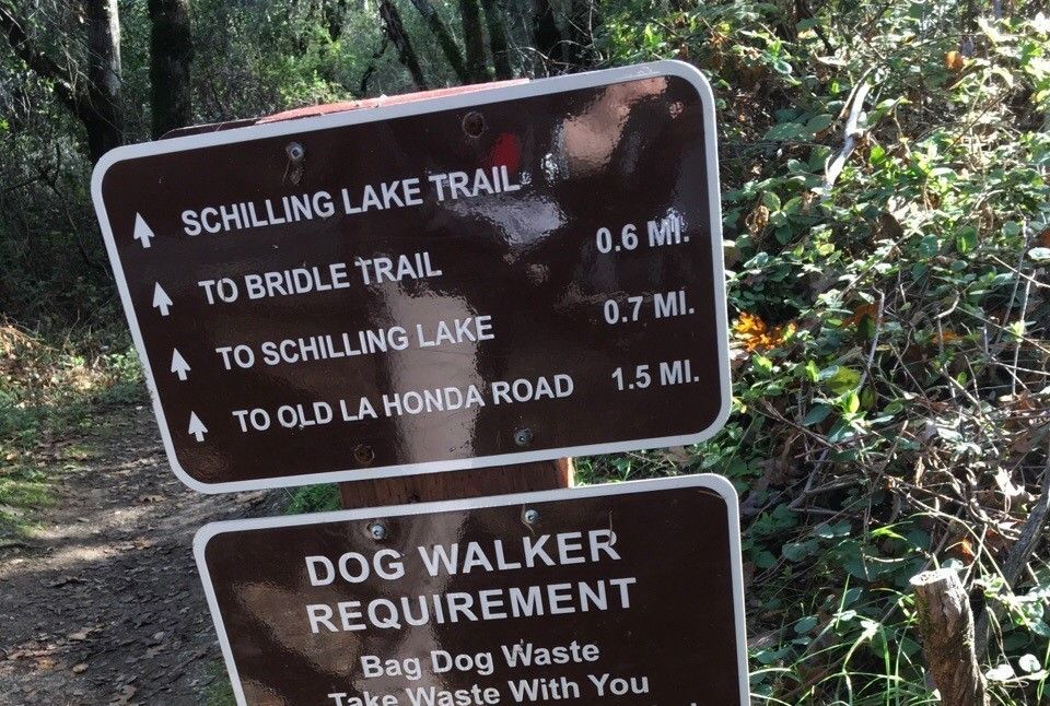 Schilling Lake Trailhead Sign