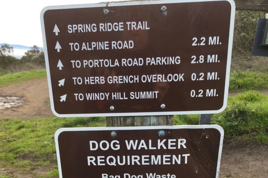 Spring Ridge Trailhead Sign